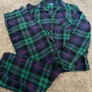Old Navy plaid women’s pajamas